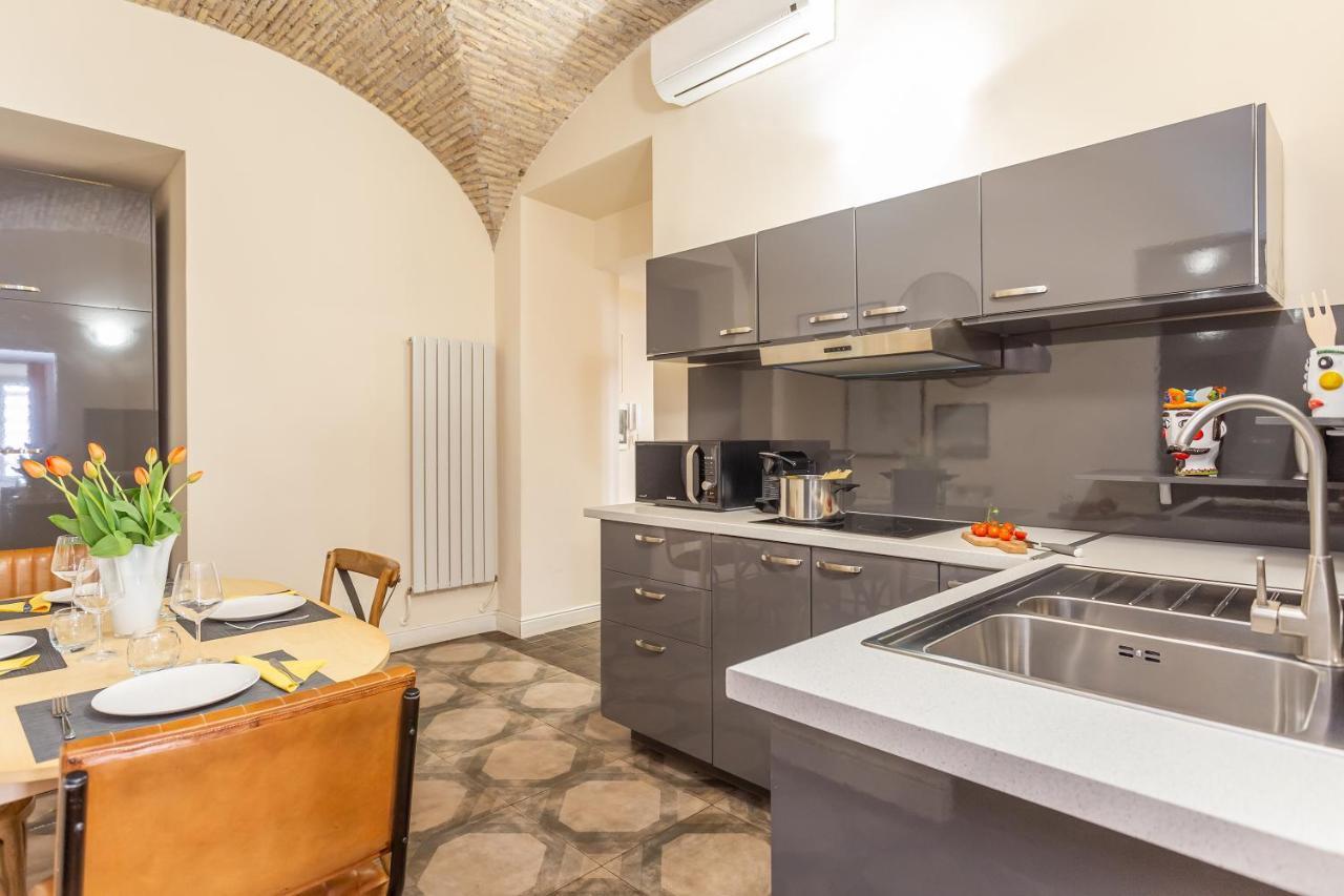 Daplace - Lucia Apartment Roma Dış mekan fotoğraf